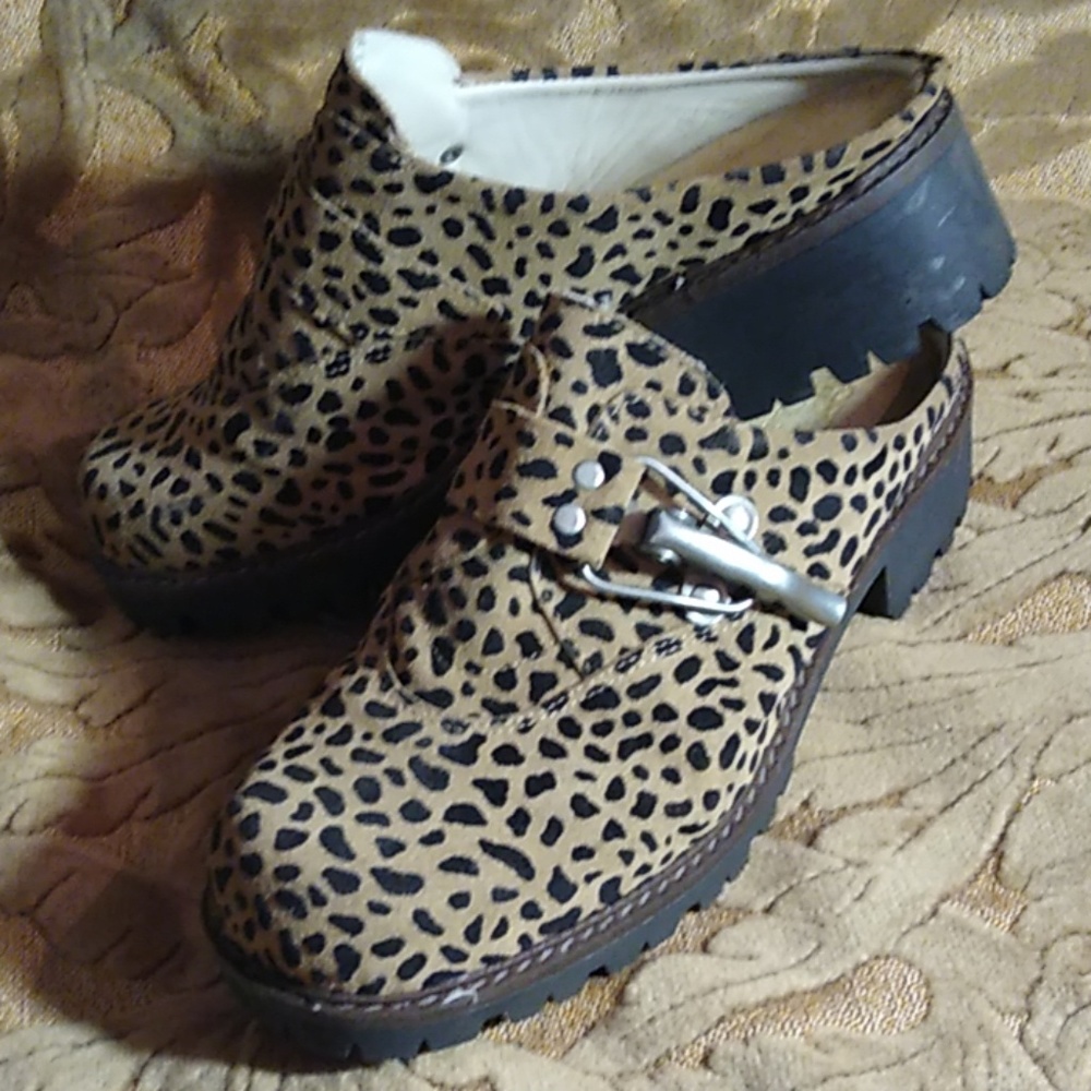 Geier Wally Leopard Suede Mules